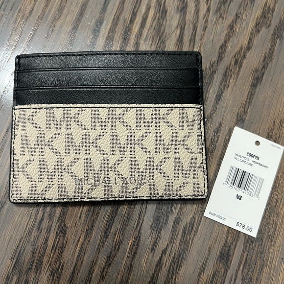 Michael Kors NEW leather card holder - Picture 2 of 6